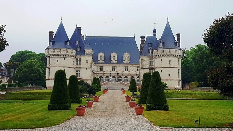 Ch�teau de Mesni�res