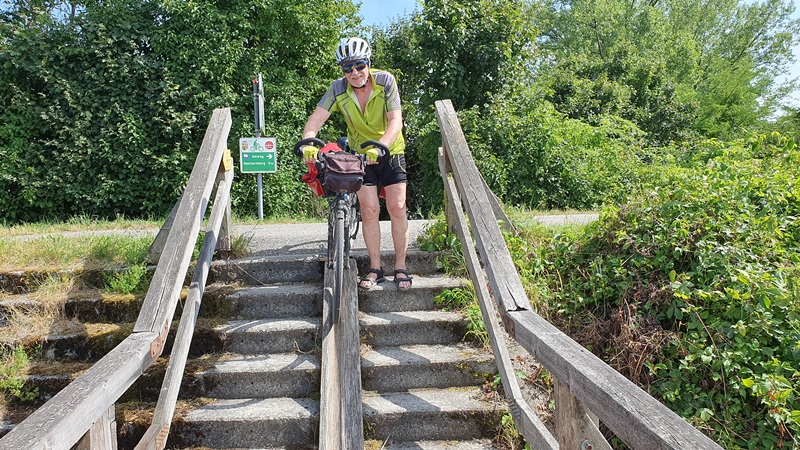 Runter geht's noch...